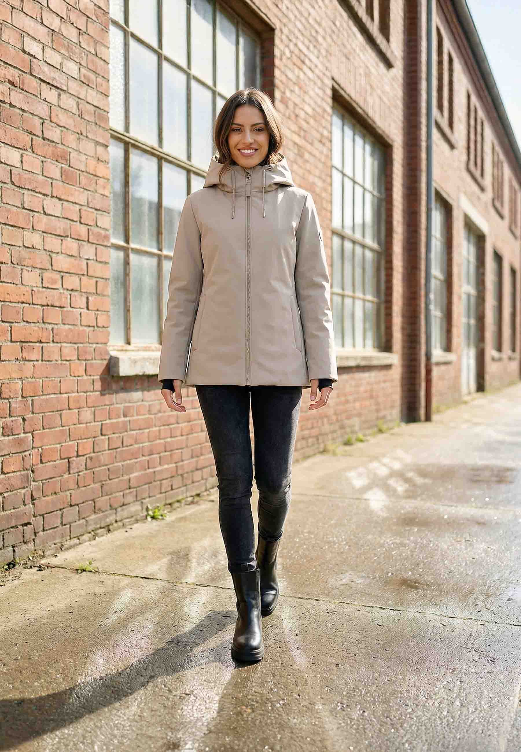 dunkelgrüne Jacke Outdoor